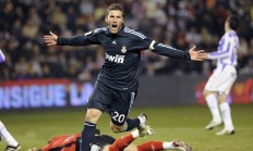 开云APP-双重变奏，当亚特兰大的节奏遇上澳大利亚的意志，奥斯梅恩在德甲争冠战的接管艺术