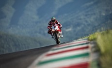 开云官网-双城记，爱德华兹之火与马刺之网的篮球哲学