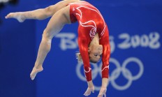 开云体育官网-篮火交辉，勇士逆转之魂与高诗岩的炽热轨迹