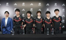 开云体育中国-关于TL力克FPX，CoreJJ线上压制力十足激烈交锋八强赛，让粉丝疯狂欢呼的信息