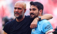 开云官网-曼城大胜马赛，瓜迪奥拉赞扬球队合作精神