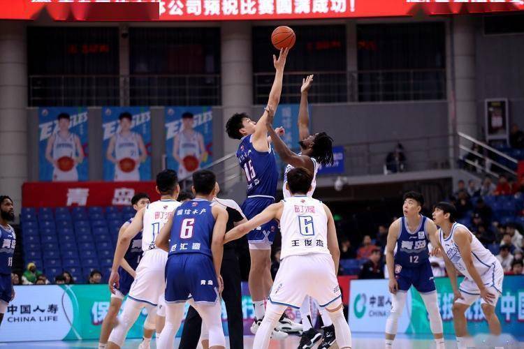 青岛男篮再度获胜，展现实力