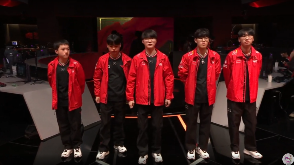 BRO横扫TL,Chovy团战一打五宿命之战四强赛,成为赛场最大亮点 BRO横扫TL,Chovy团战一打五宿命之战四强赛,成为赛场最大亮点