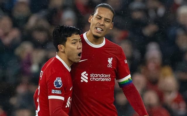 战术部署奏效，球队破解对手防线获胜