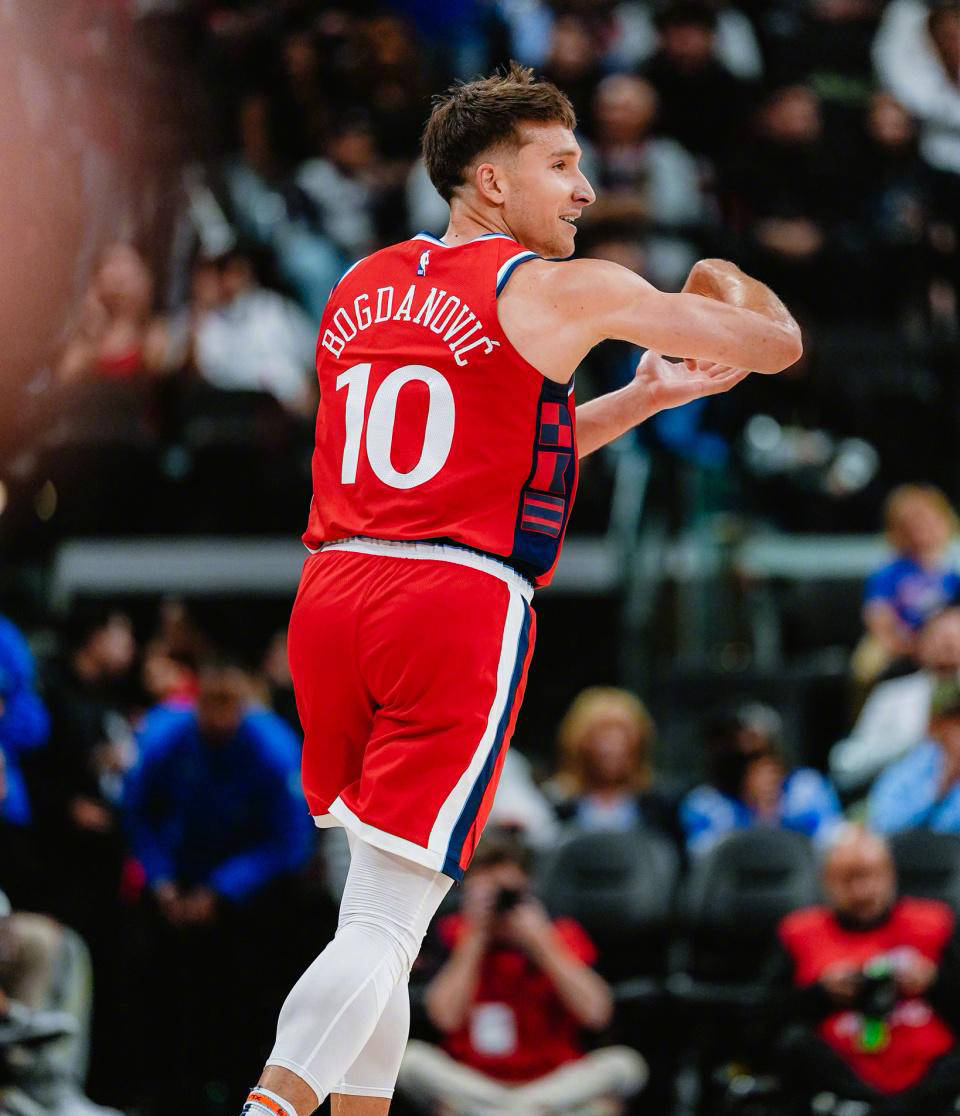 快船队逆转战胜独行侠队，乔治砍下关键三分的简单介绍