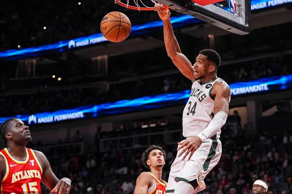 包含雄鹿略胜老鹰，锁定东部季后赛第一种子的词条