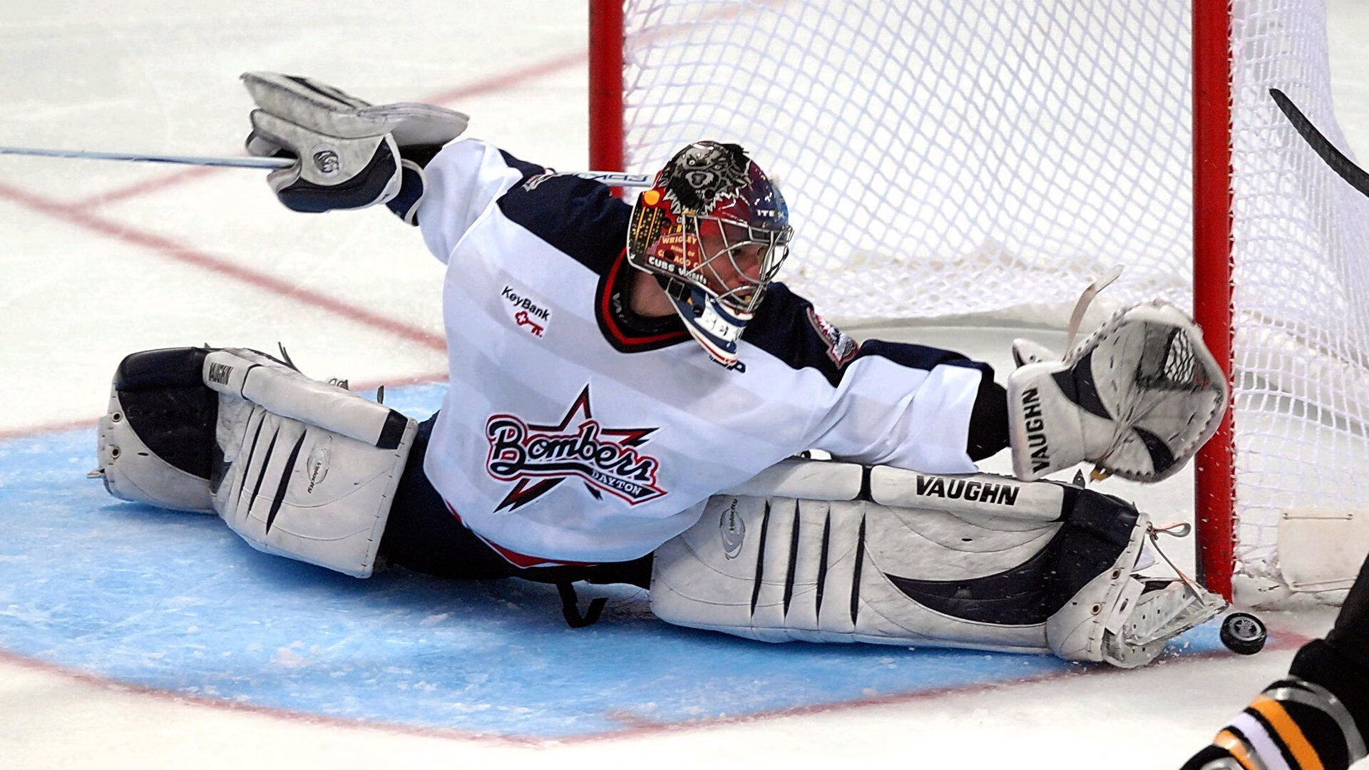 布克魔幻风暴席卷球场，42分神迹让新疆队三节缴械