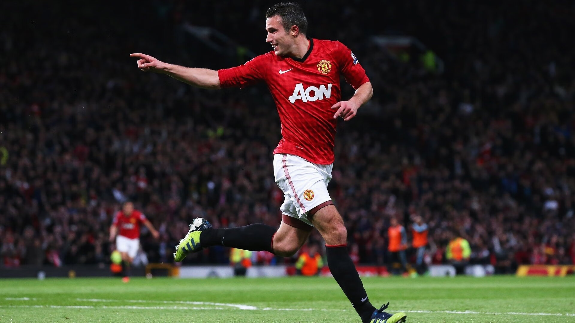 国家德比月光下，永不熄灭的北极星