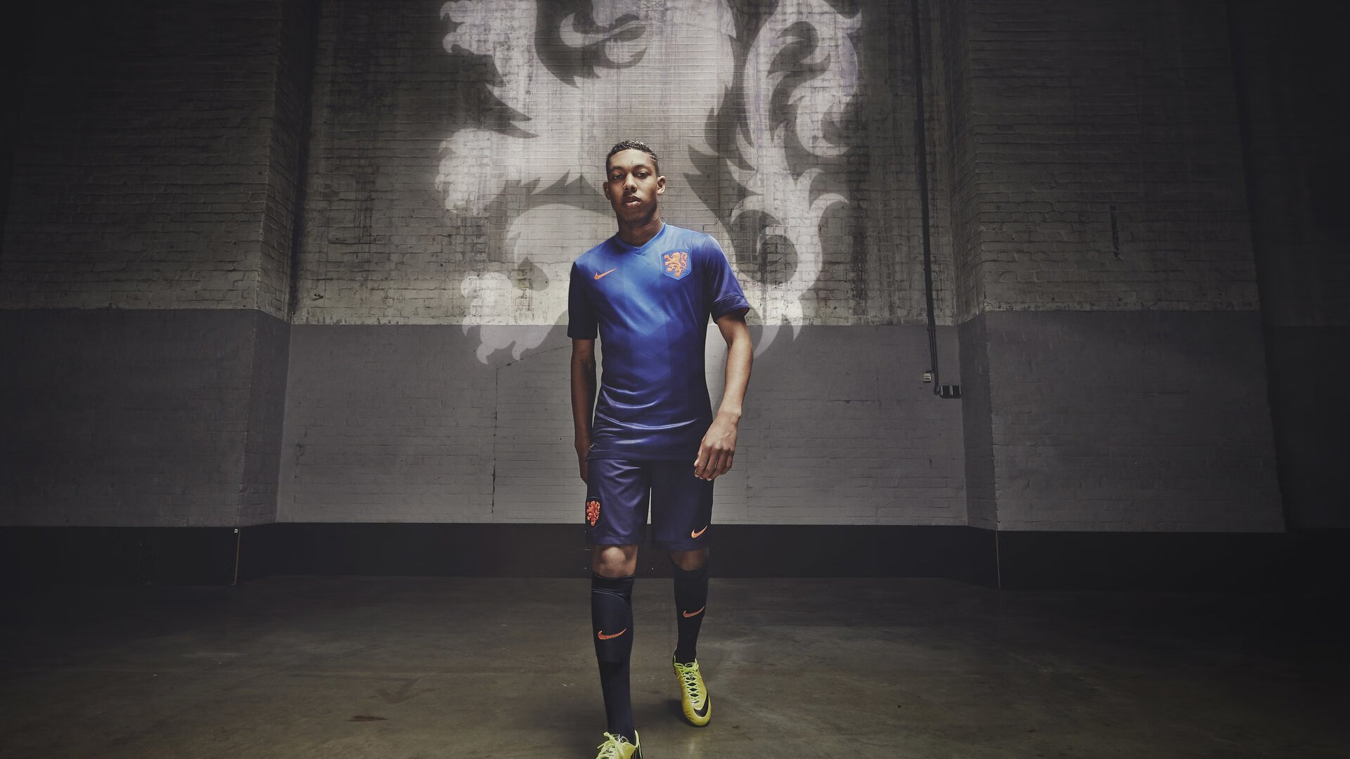 东方巨龙遇希腊神话，骑士横扫背后的唯一性